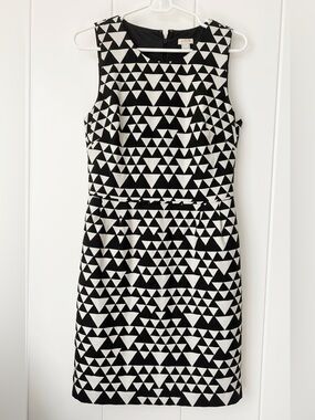 J. Crew Black and Cream Label Detail